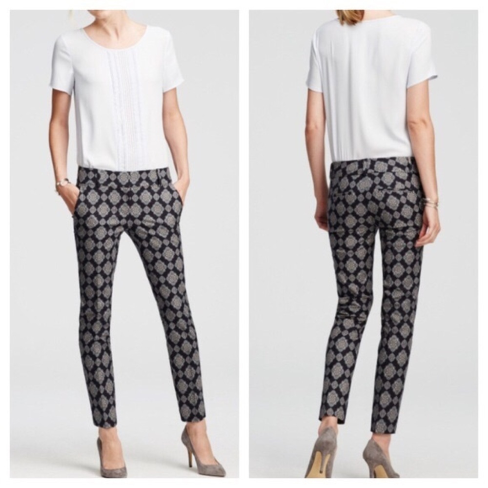Ann Taylor Medallion Print  Ankle Pant 100% Cotton